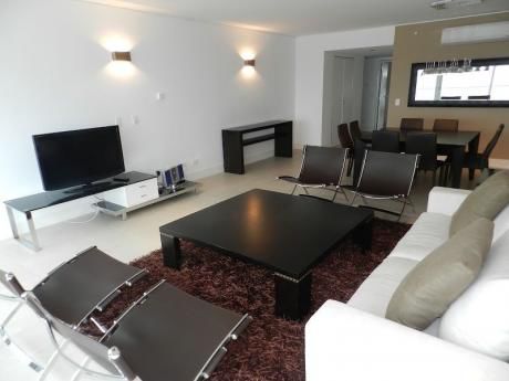 Apartamentos En Playa Brava