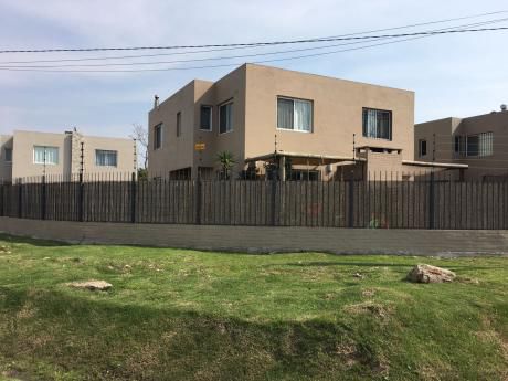 A Estrenar Casa En Barra De Carrasco