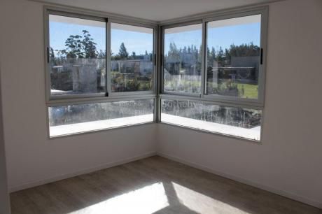 Casa A Estrenar En Altos De La Tahona