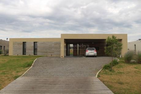 Casa Nueva Moderna En VI