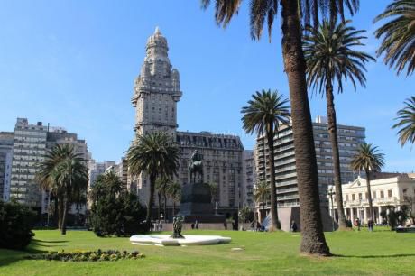 Palacio Salvo En Altura