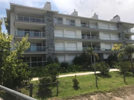 Apartamento 2d En Parques Con Gran Terraza
