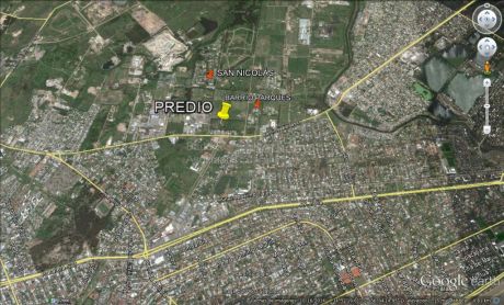Predio En Zona De Barrios Cerrados.