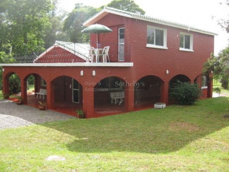 Casa Con Muy Buena Ubicaci