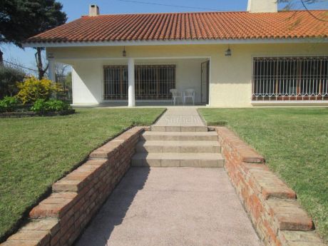 Casi A Nueva En Atlantida