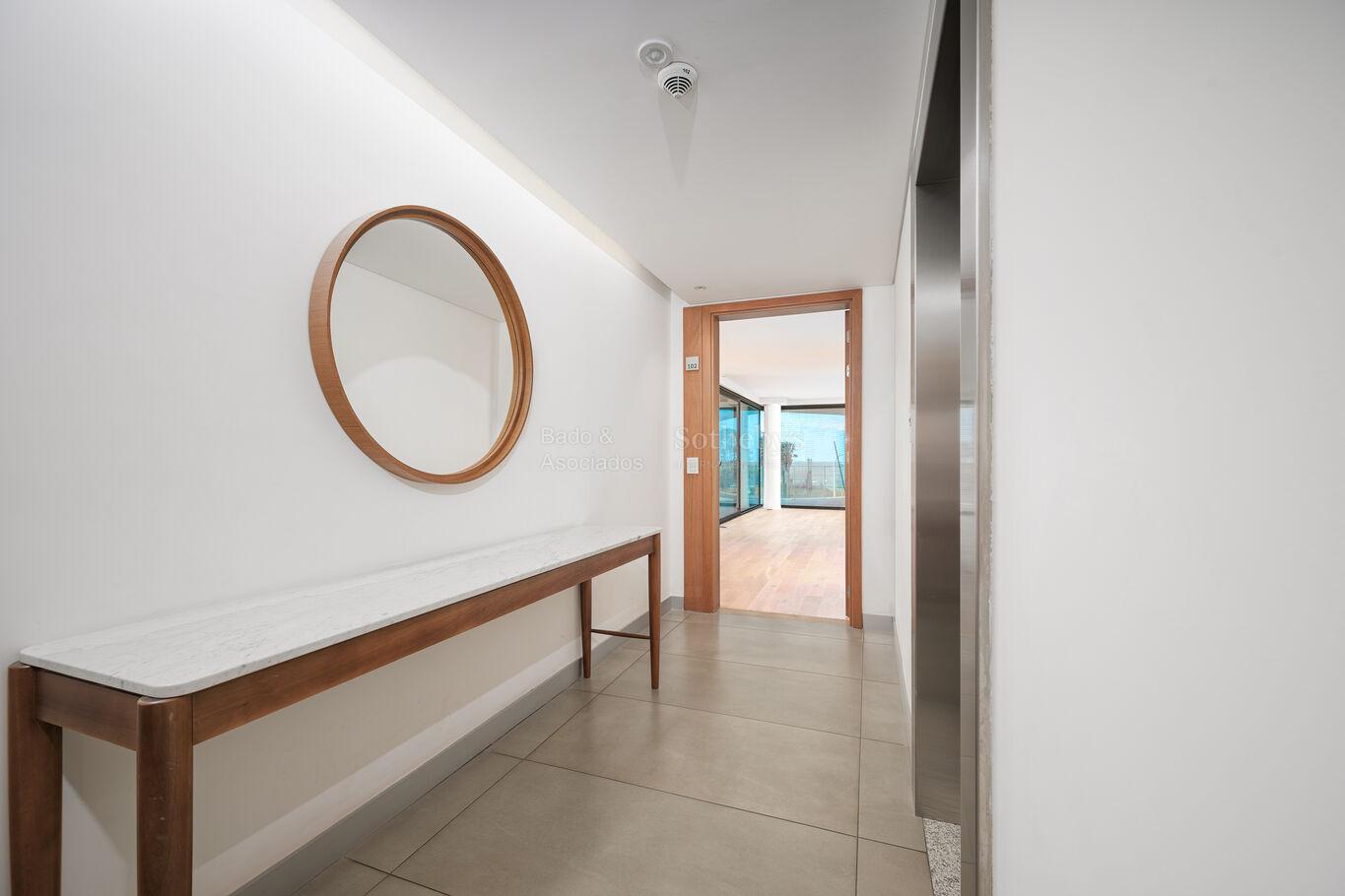 Elegante apartamento en Puerto del Buceo