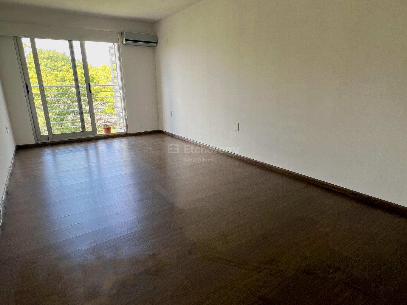 Foto 2 de 20