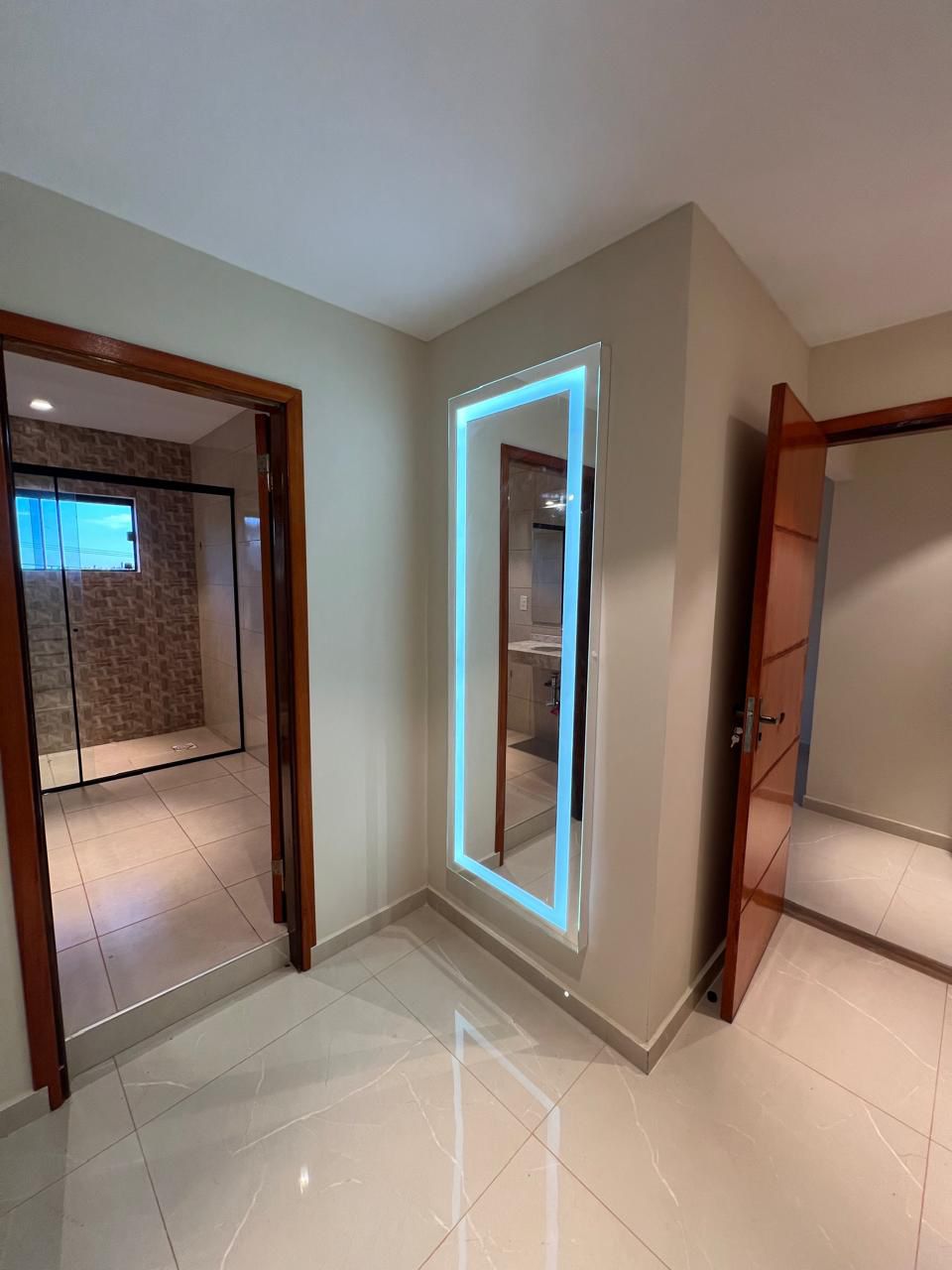 VENDO DUPLEX FINO Y AMPLIO A ESTRENAR EN ENCARNACION — foto 3