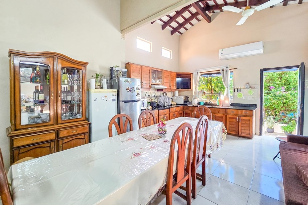 Vendo casa de 5 dormitorios en Trinidad. — foto 3