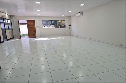Oficina-Alquiler-Tte. Victoriano, Mariscal Estigarribia, Asunción — foto 2