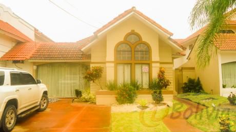 Condominio Britania Doble Via A La Guardia 5to Anillo (zona Oeste)