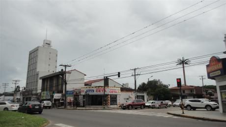 Casa Sobre El Primer Anillo Esquina Av. Charcas