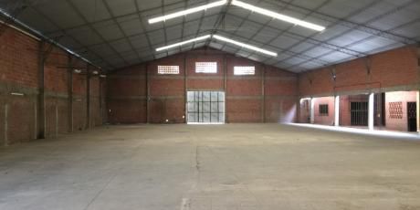 Amplio Galpón + Oficinas + Terreno Para Empresa - Santa Cruz De La Sierra