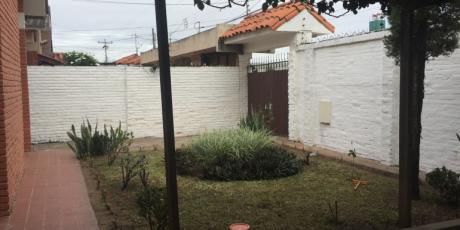 Atención Empresa En Zona Estratégica Casa De Una Planta - Santa Cruz De La Sierra