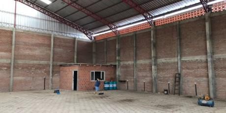 En Zona Comercial Galpón Totalmente Cerrado - Santa Cruz De La Sierra