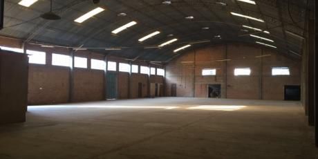 En Zona Industrial Galpón Amplio Para Empresa - Santa Cruz De La Sierra