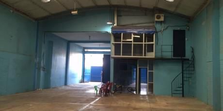 Amplio Galpón En Zona Comercial - Santa Cruz De La Sierra