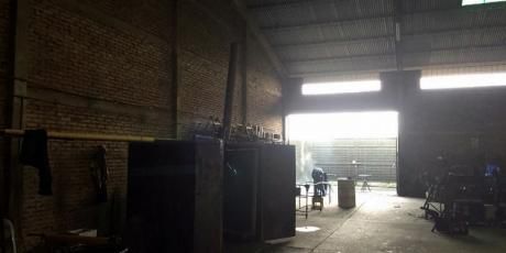 Terreno, Galpón Y Oficinas, Ideal Para Una Gran Industria - Santa Cruz De La Sierra
