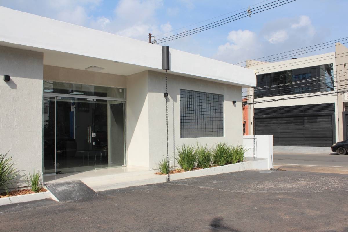 PROPIEDAD EN ESQUINA EN VENTA SOBRE AVDA. — foto 2