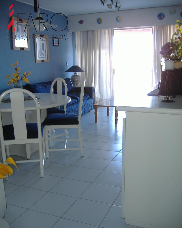 Apartamento en Península 2 dormitorios con garage · Foto 4