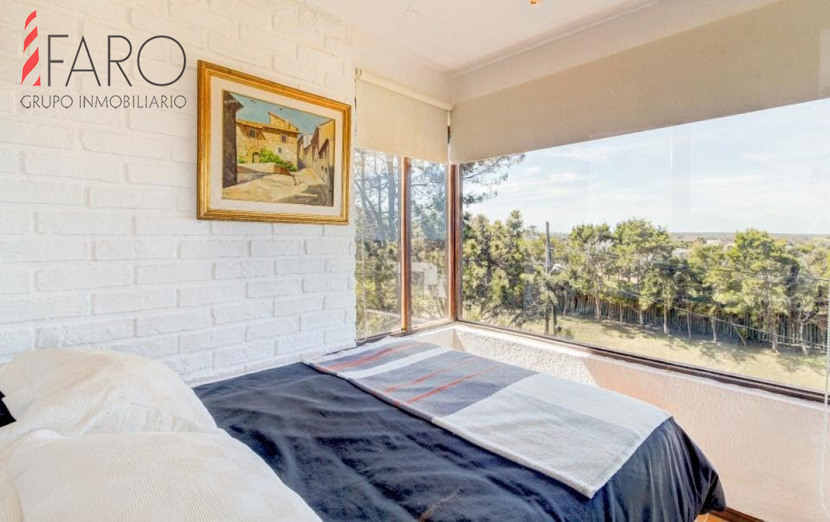 Casa en Altos de Punta Piedras 4 dormitorios y dependencia con parrillero techado · Foto 5