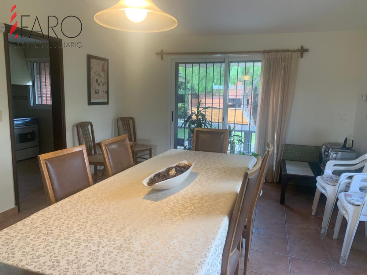 Casa en Mansa 4 dormitorios 3 baños parrillero · Foto 5