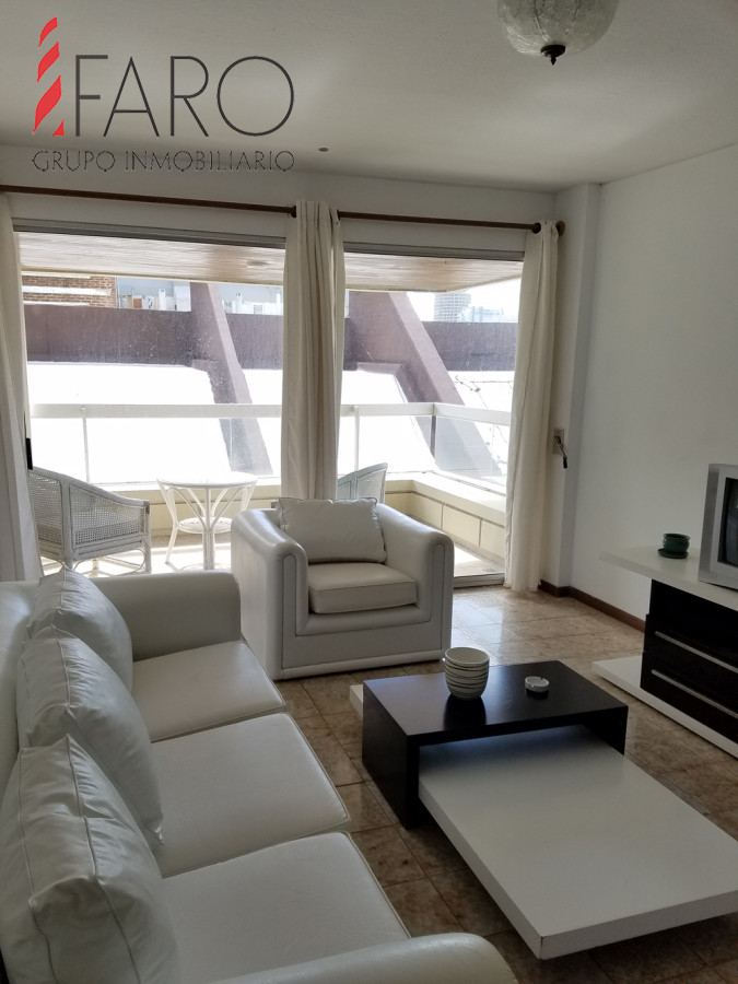Apartamento en Mansa 3 dormitorios con terraza · Foto 2