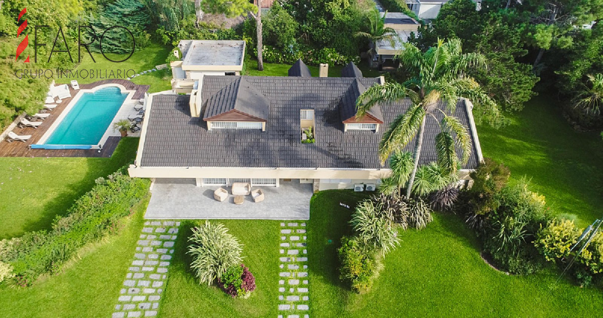 Casa en Mansa 6 dormitorios con piscina, barbacoa y excelente jardín