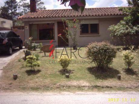 Casa En Pinares 3 Dormitorios 2 Baños Parrillero