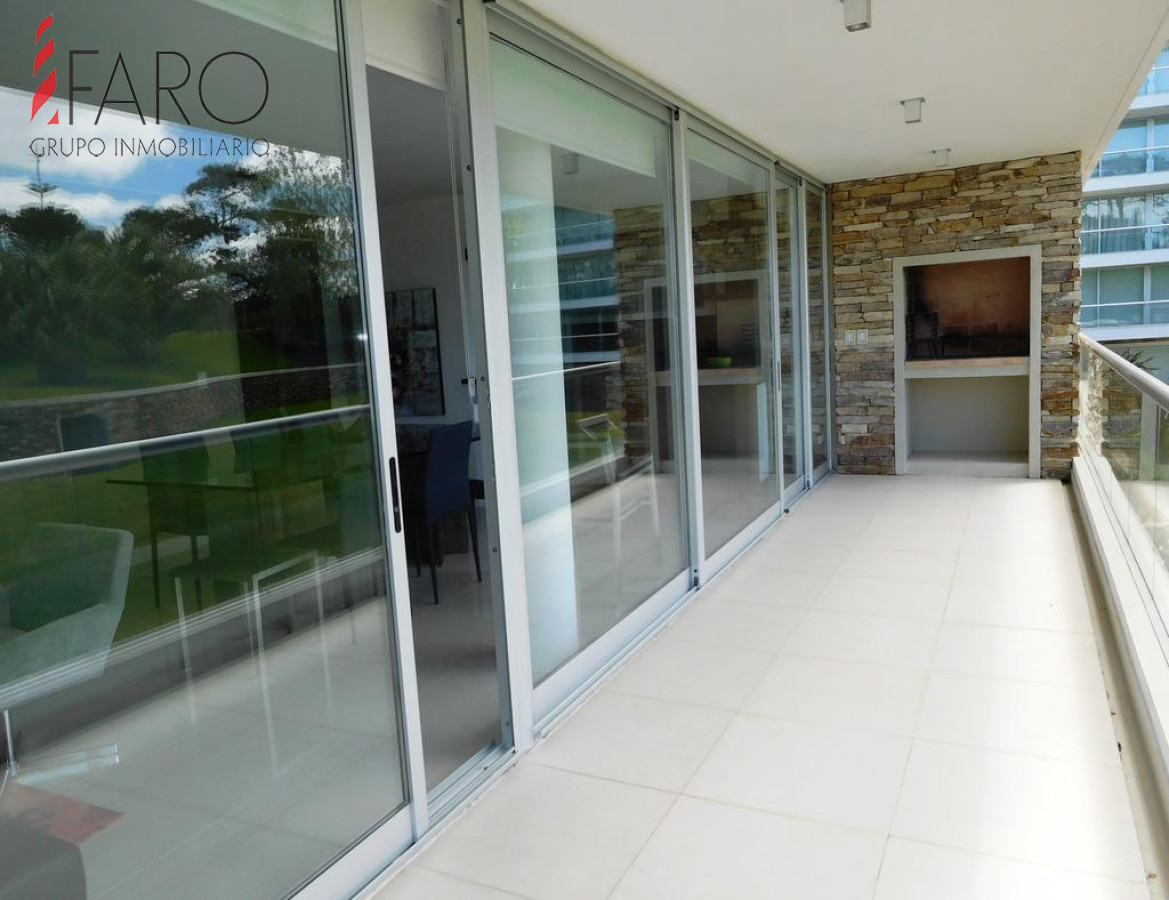 Apartamento en Brava 2 dormitorios 2 baños, garage · Foto 5