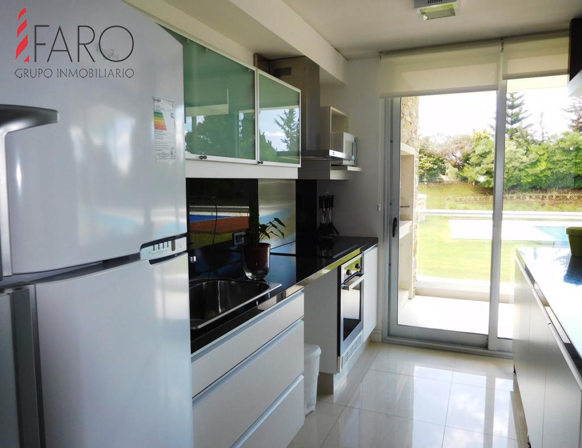 Apartamento en Brava 2 dormitorios 2 baños, garage · Foto 2