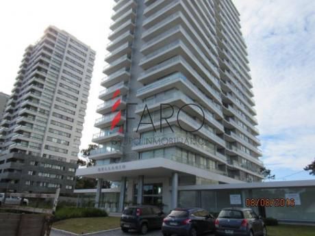 Apartamento En Roosevelt 1 Dormitorio 1 Baño Con Garage