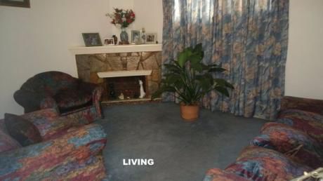 Alquiler Apartamento Estilo Casa, 3 Dormitorios. Pocitos Nuevo