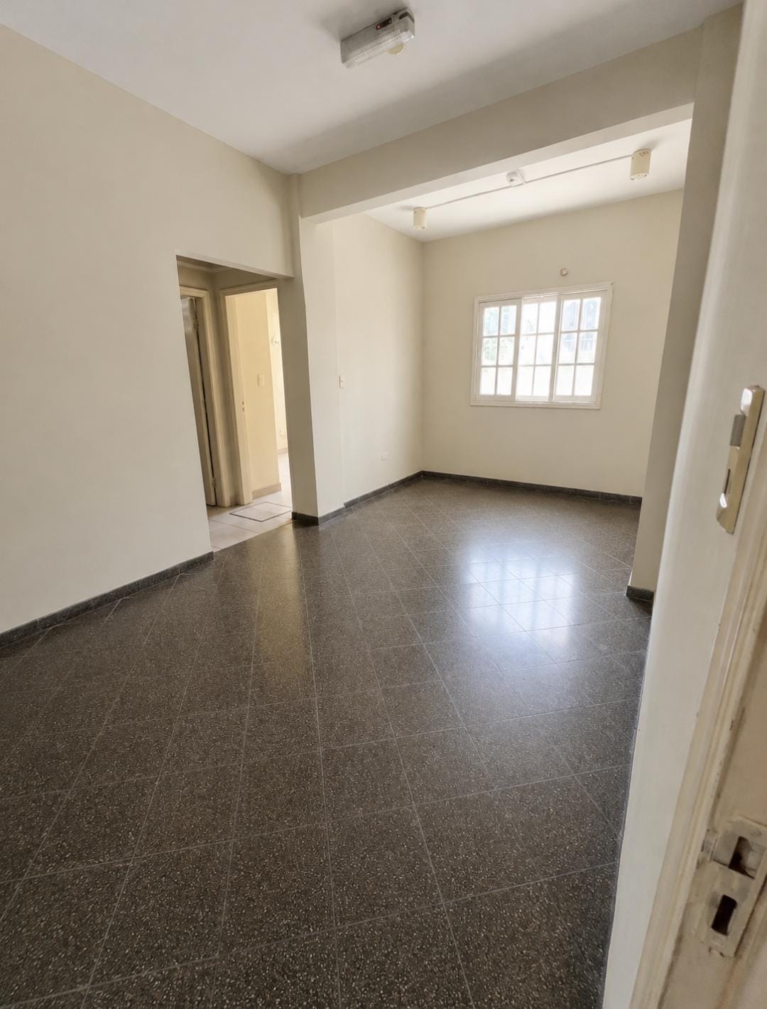 Alquilo departamento en Fdo de la Mora — foto 3