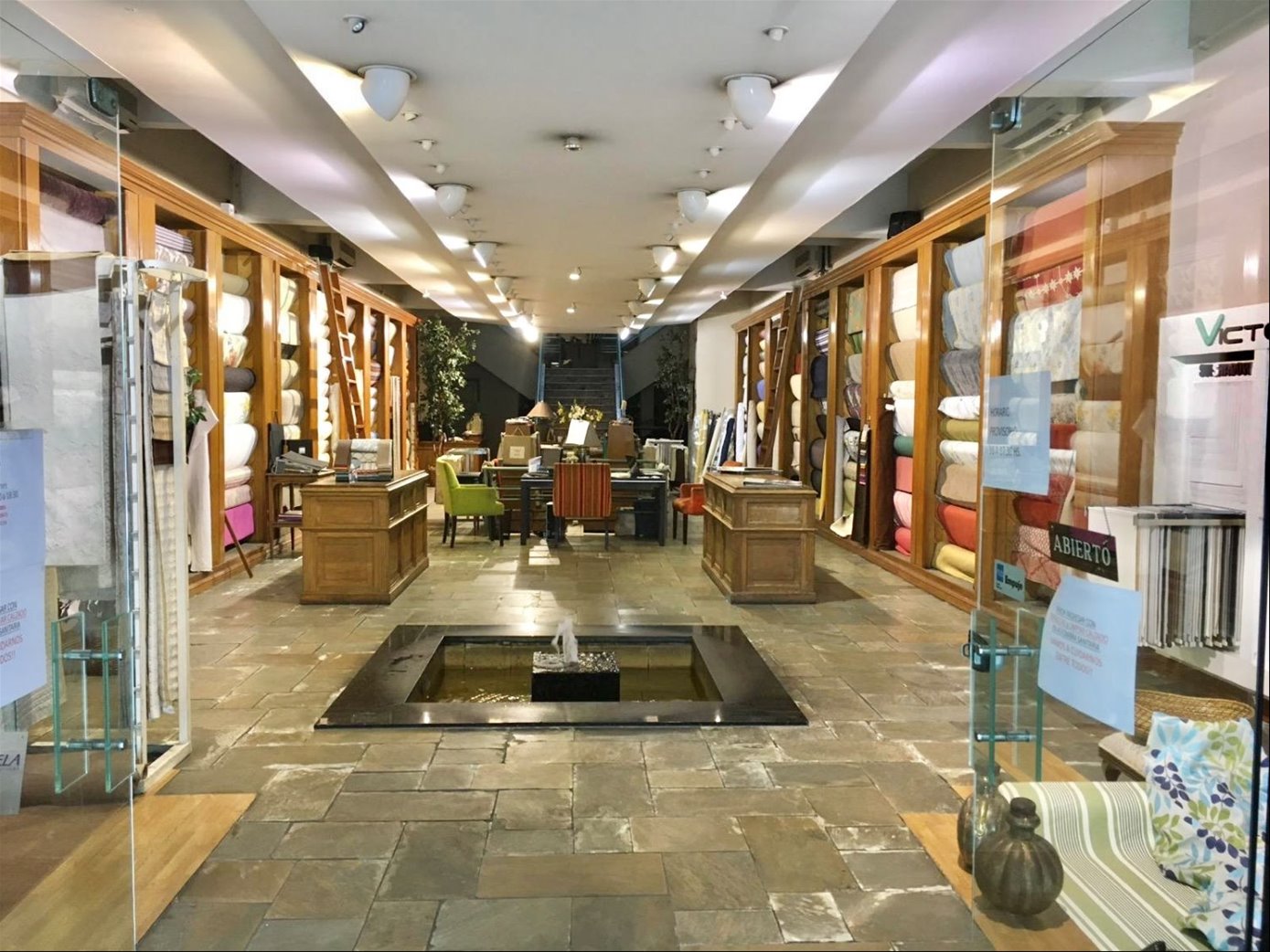 Alquiler o venta de local comercial Convención y 18 de Julio, gran potencial