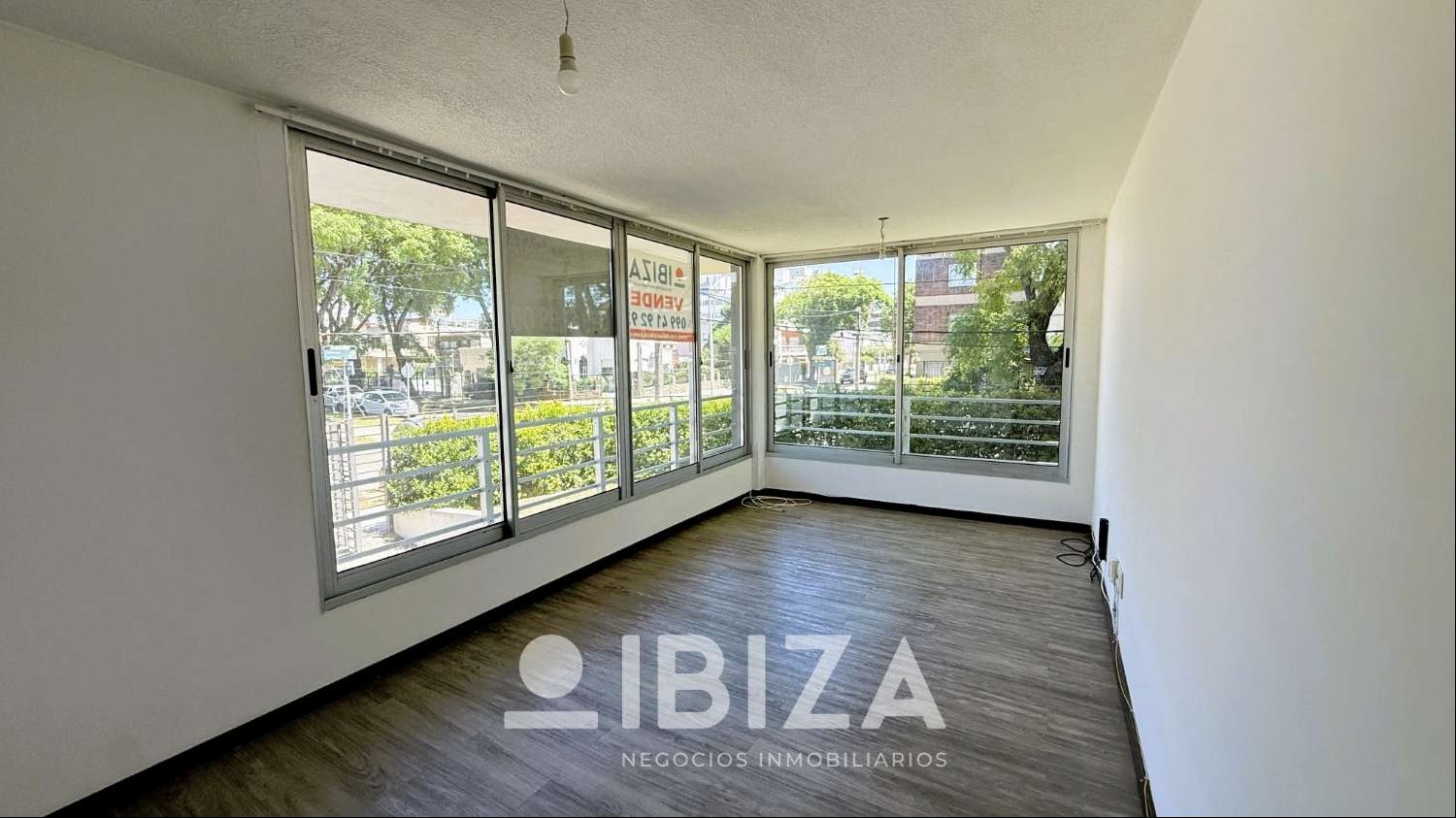 Alquiler Apartamento 2 dormitorios con garage en Malvín · Foto 9