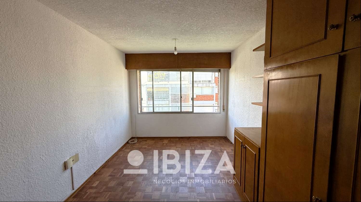 Venta Monoambiente en Pocitos Piso alto