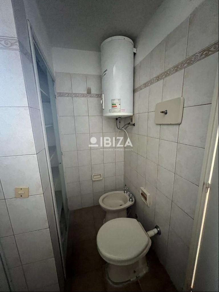 ALQUILER | 3 Dormitorios 2 Baños Parrillero en POCITOS · Foto 12