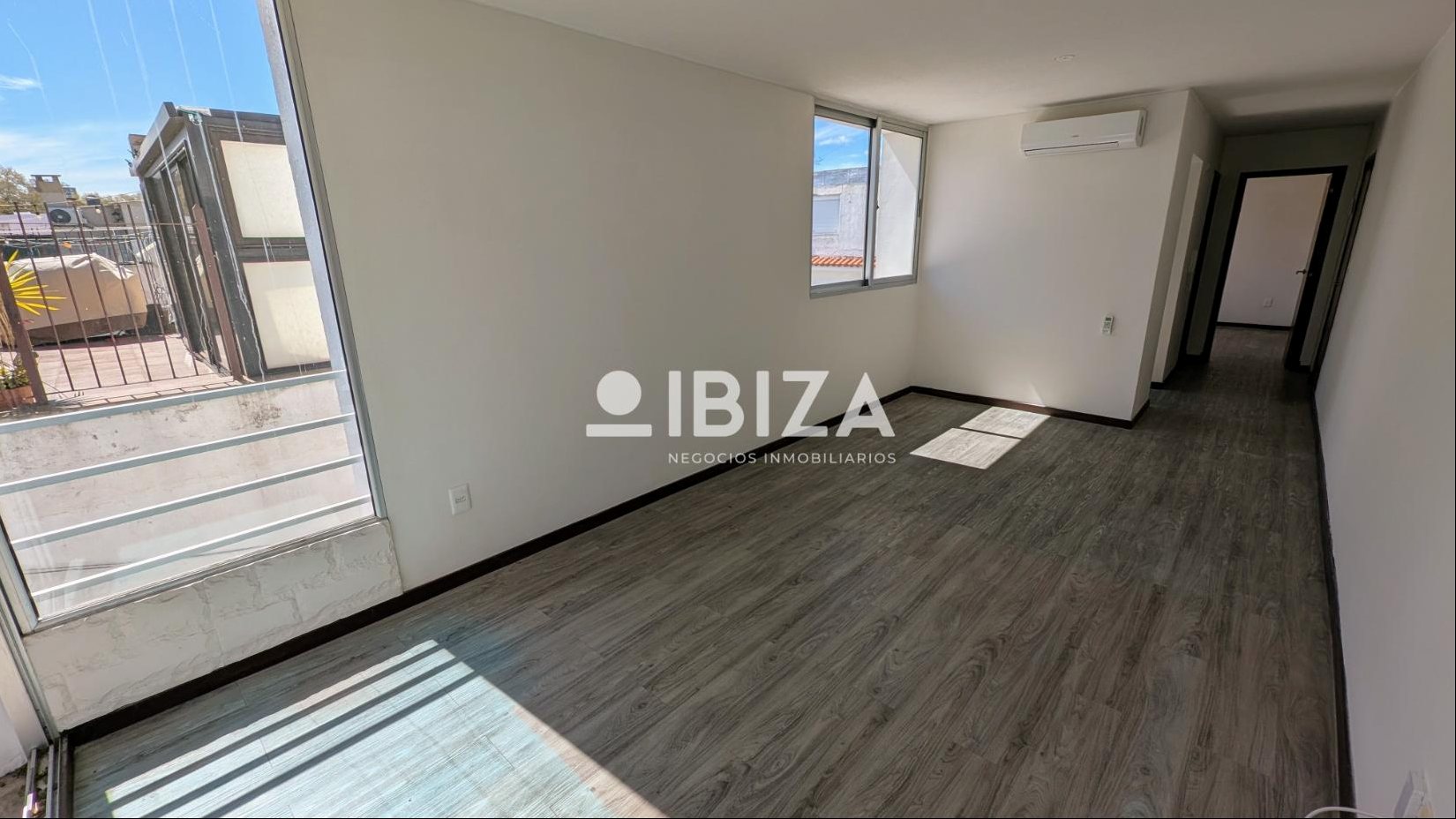 Alquiler Malvin 1 dormitorio con terraza y garaje. A metros de la Rambla · Foto 11