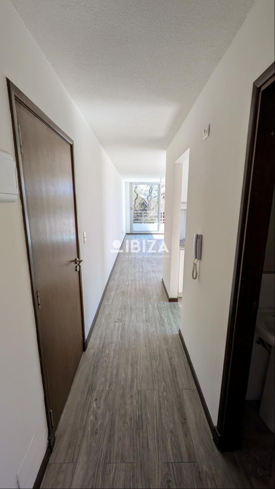 Alquiler Malvin 1 dormitorio con terraza y garaje. A metros de la Rambla · Foto 4