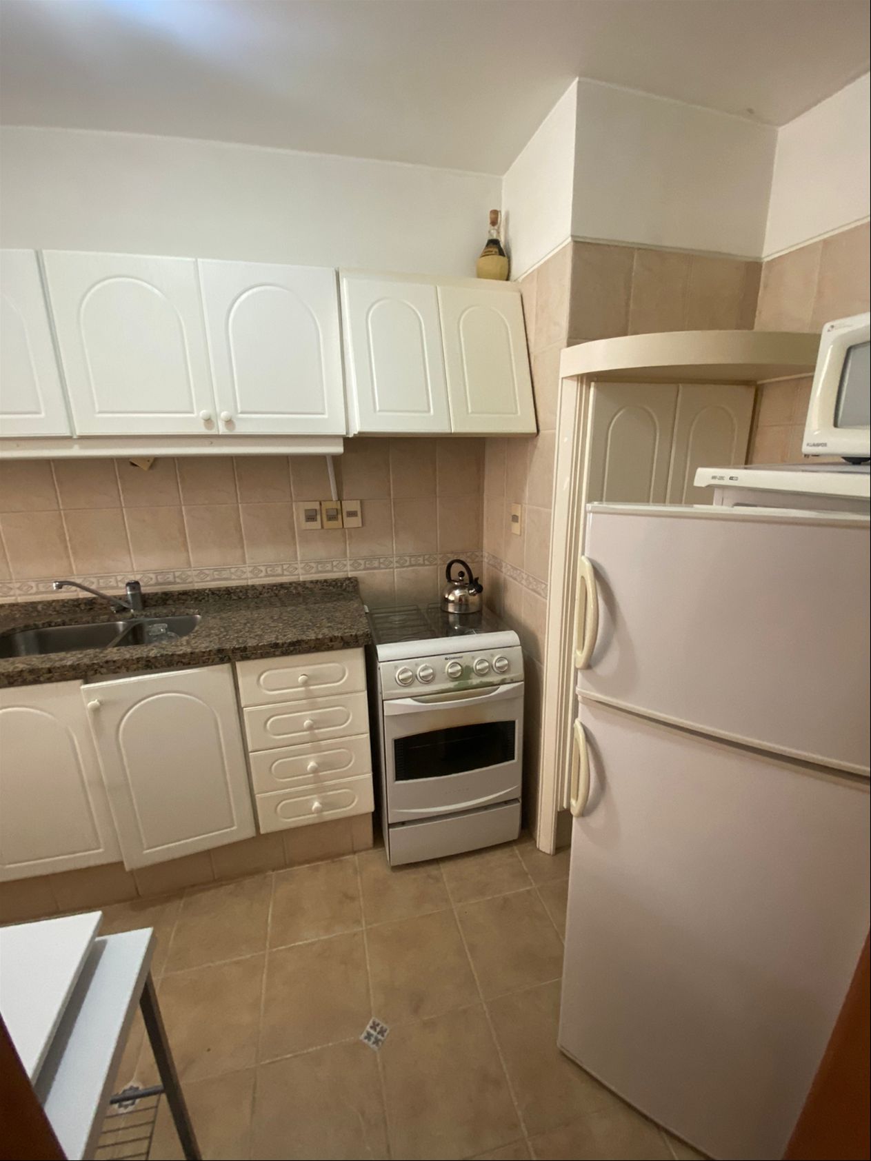 Precioso Apartamento Amueblado En Puerto Del Buceo C/Patio · Foto 11