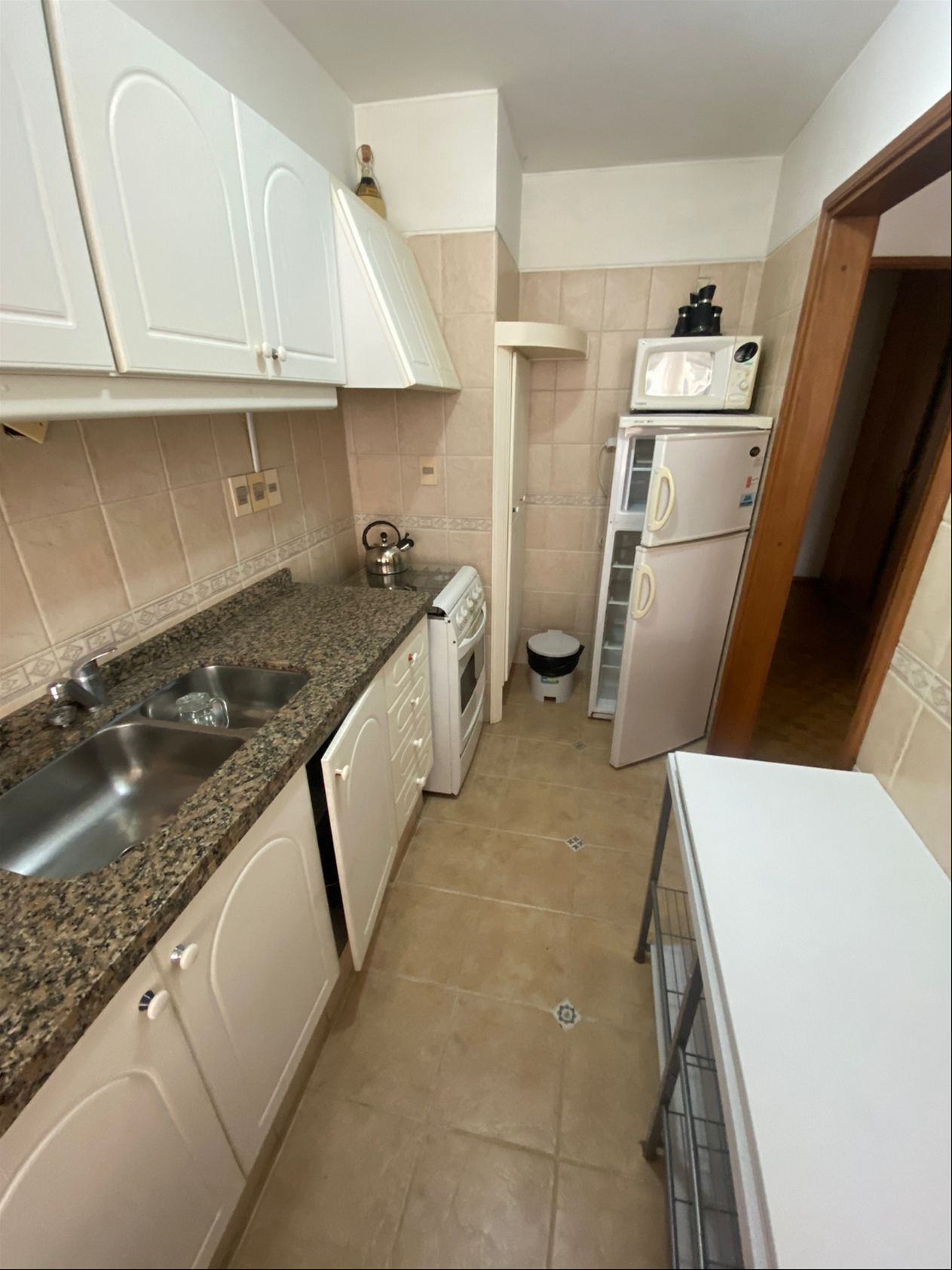 Precioso Apartamento Amueblado En Puerto Del Buceo C/Patio · Foto 9