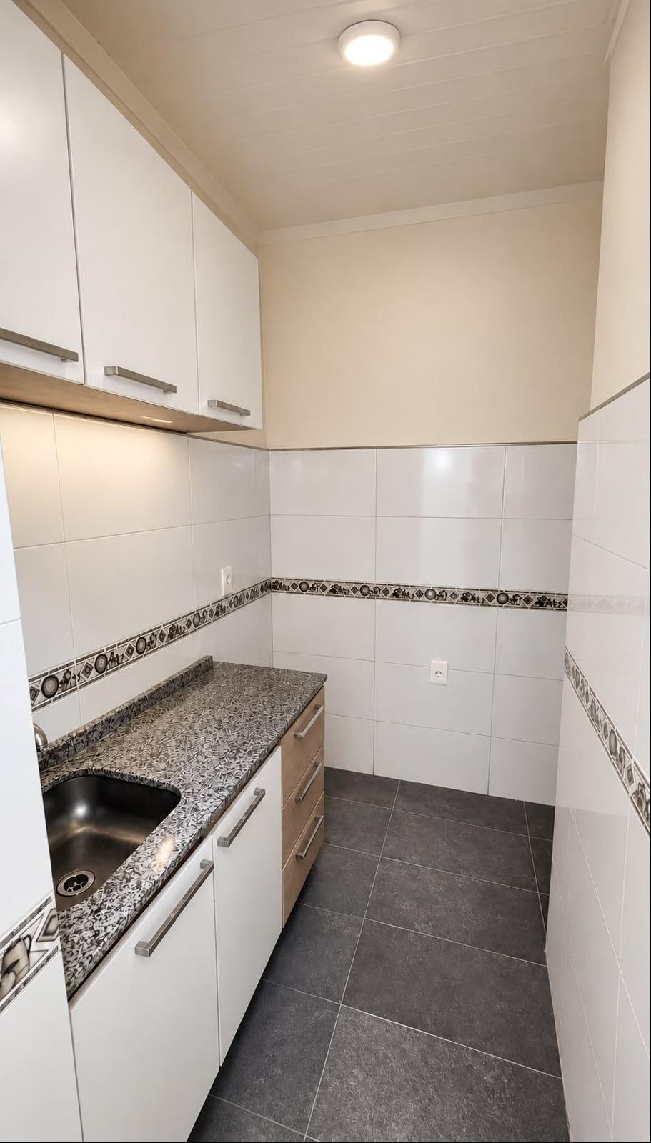Oportunidad Casa en la Comercial sin gastos comunes · Foto 11