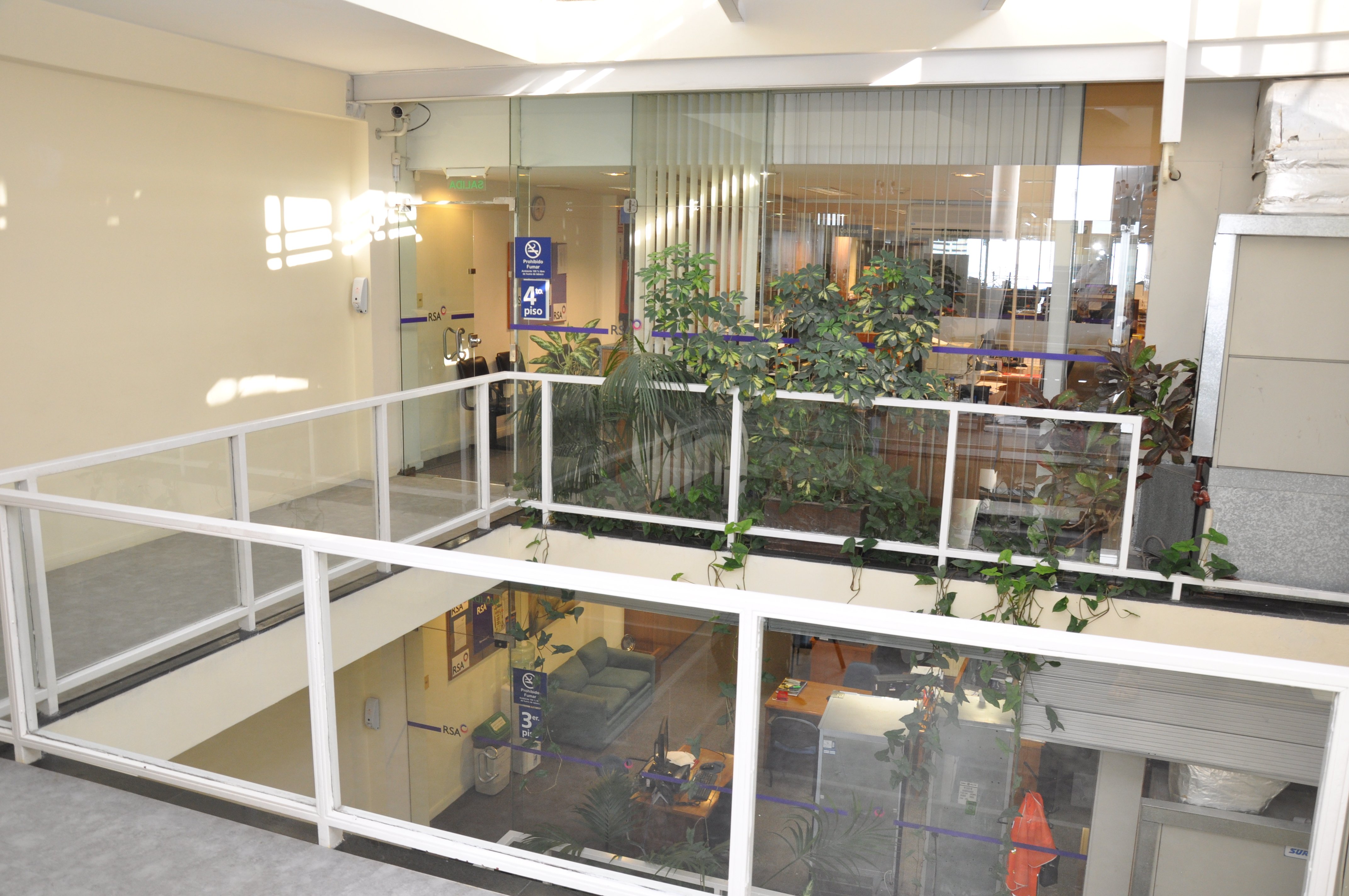 Alquiler de Oficinas en Edificio Sarandi, Ciudad Vieja · Foto 5