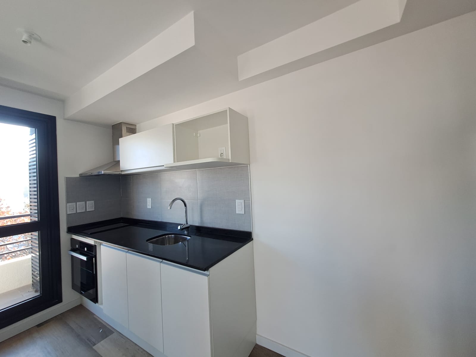 ¡Alquiler de apartamento de 1 dormitorio y Garaje en Cordón, Flip! · Foto 4