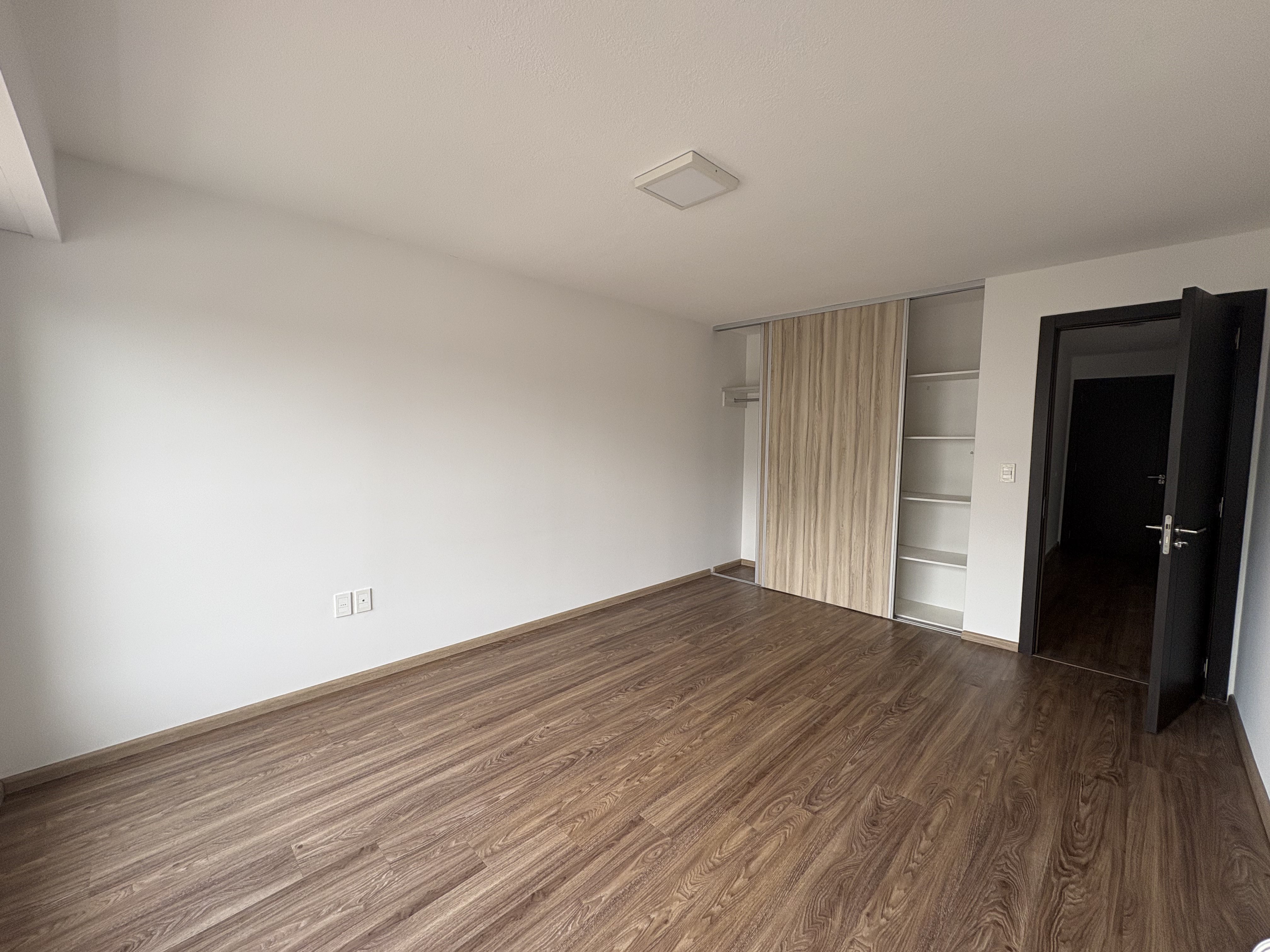 Alquiler en Edificio Maui – Pocitos | 1 Dormitorio con Vista Despejada · Foto 4