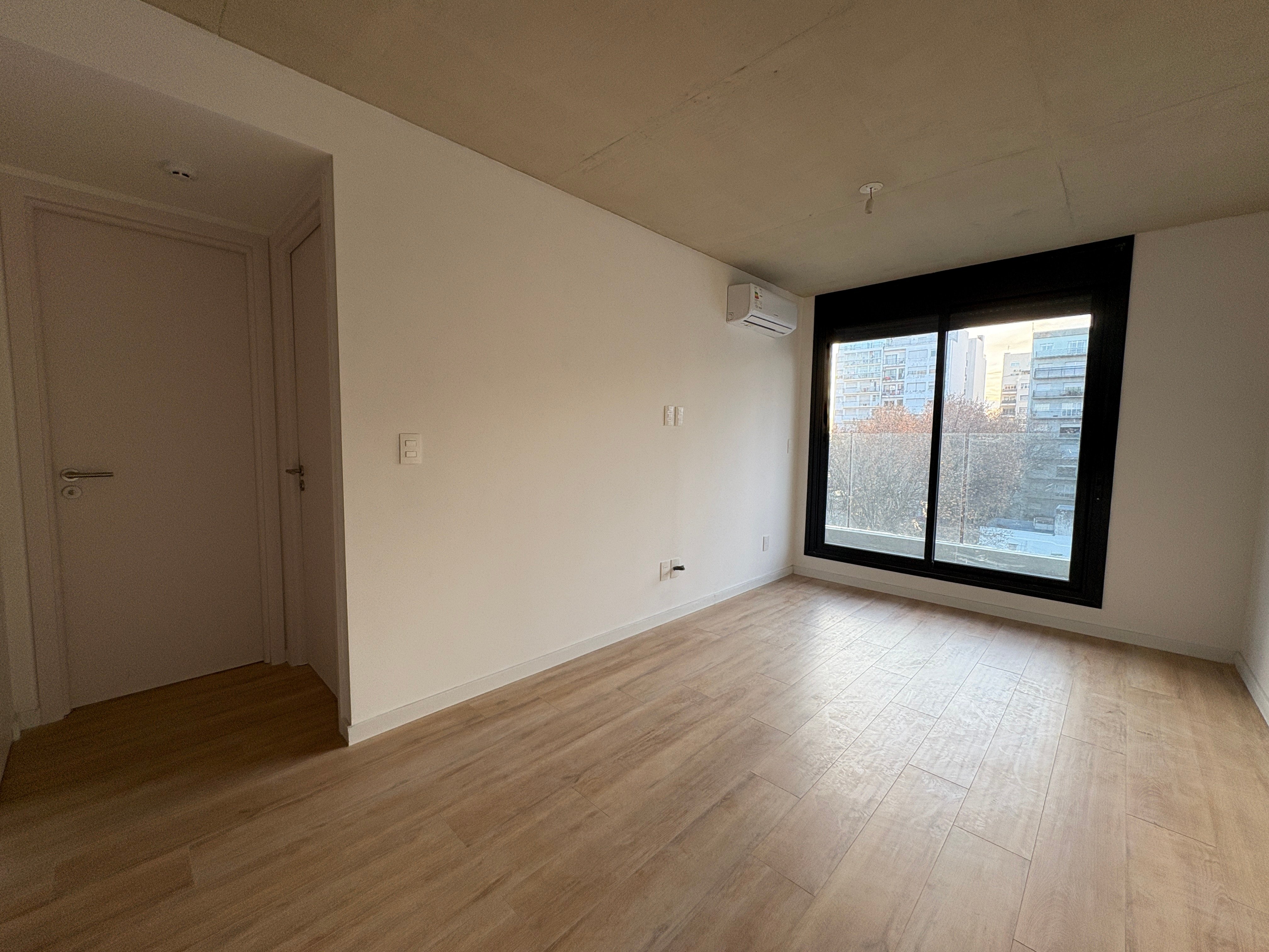 Alquiler de Apartamento de 1 dormitorio y garaje en Cordon · Foto 5