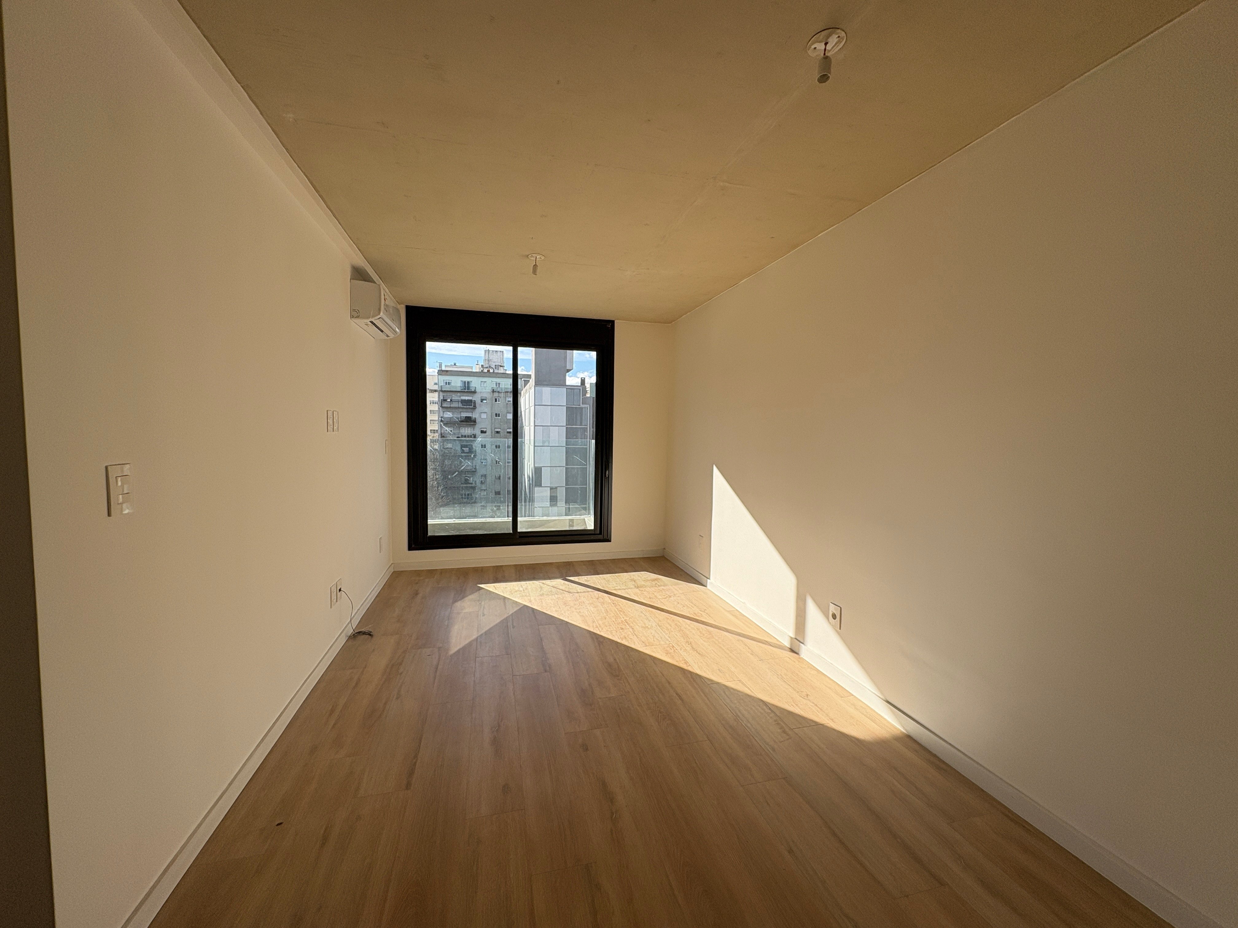 Alquiler de Apartamento de 1 dormitorio y garaje en Cordon · Foto 4