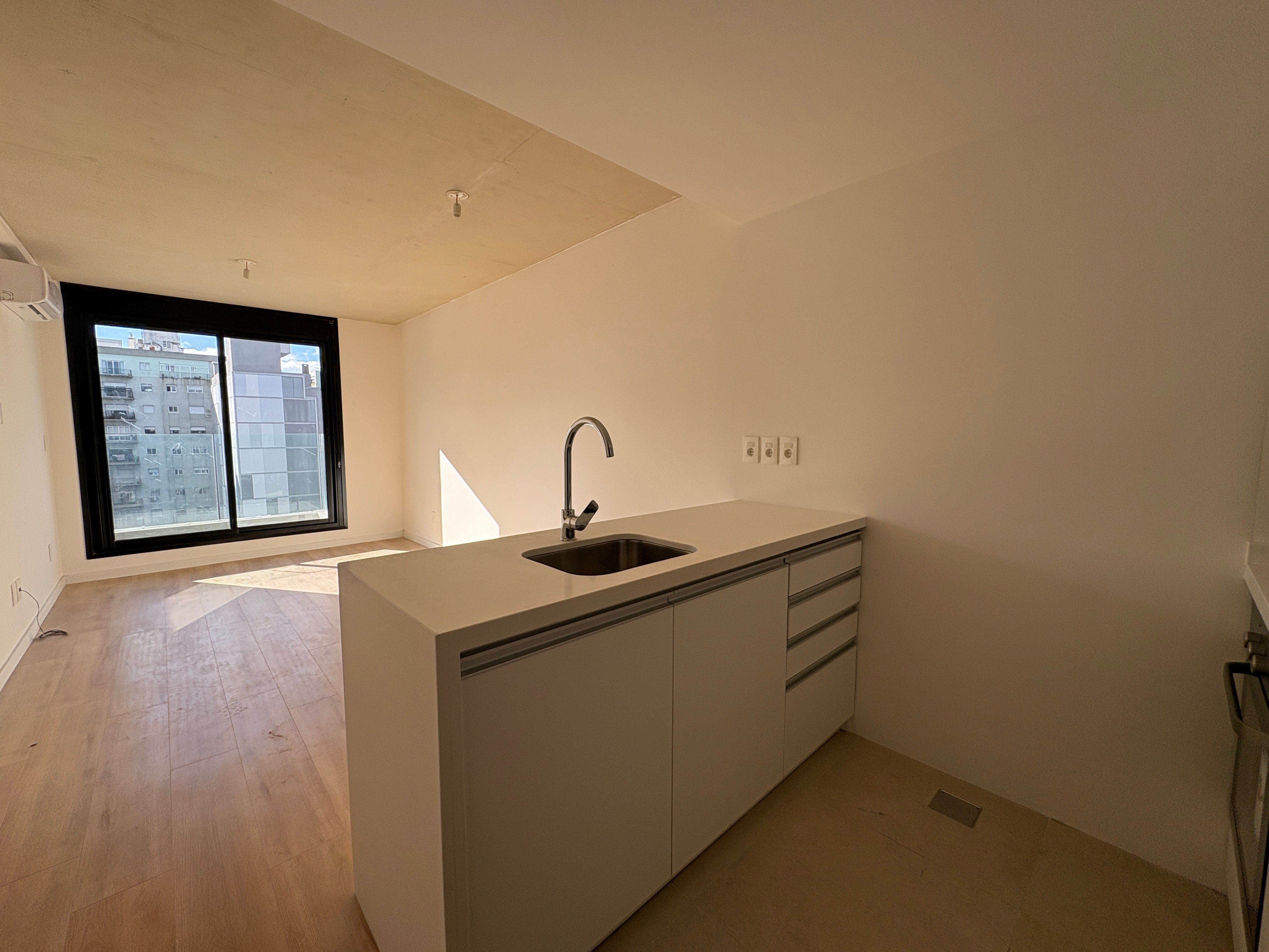 Alquiler de Apartamento de 1 dormitorio y garaje en Cordon · Foto 2