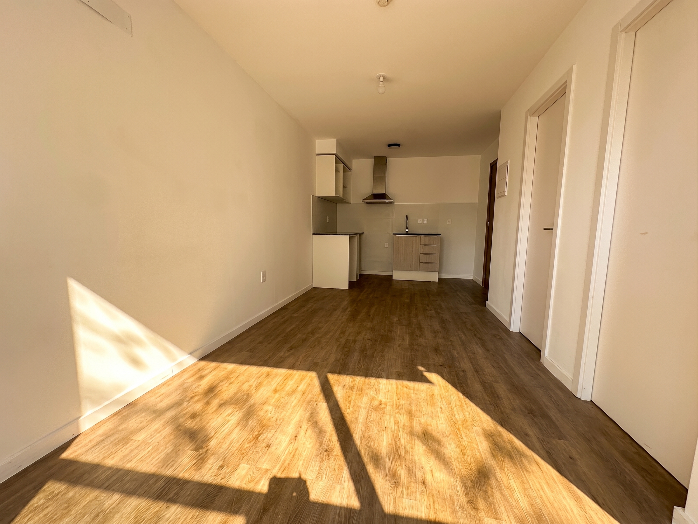 Alquiler de apartamento de 1 dormitorio en Cordón Sur / Edificio Torres Oliva · Foto 3